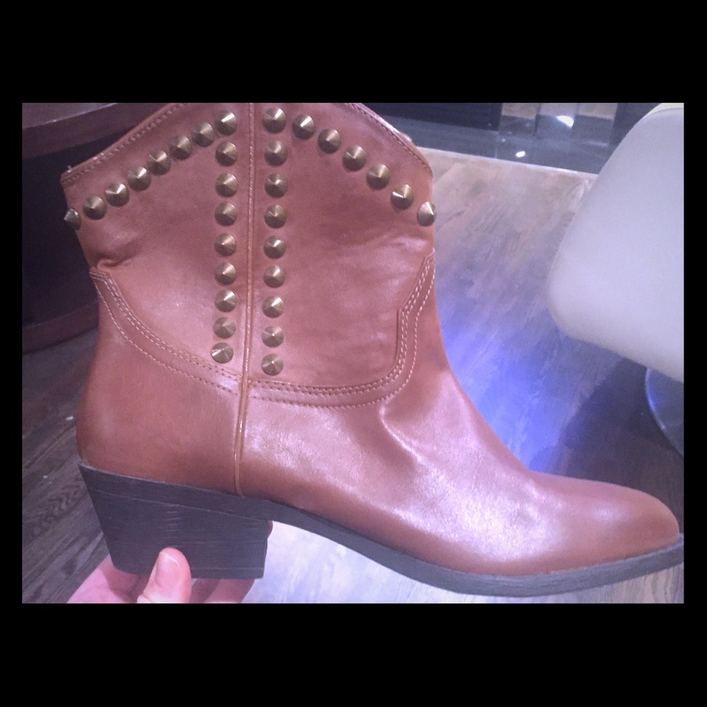Rock & Republic booties - New